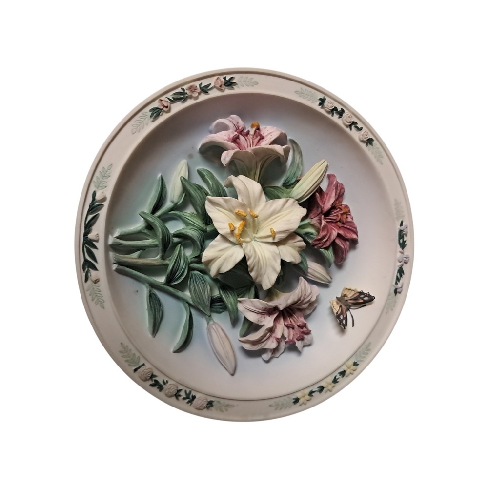 THE LILY GARDEN Plate Lena Liu's Beautiful Gardens #4. 3D Lillies And Butterfly - Picture 5 of 13